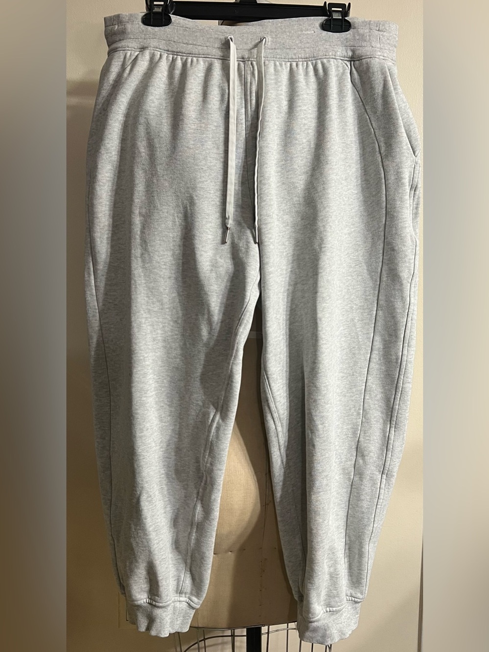 Lululemon Scuba High-Rise Relaxed Jogger Heathered Core Ultra Light Grey Size 12